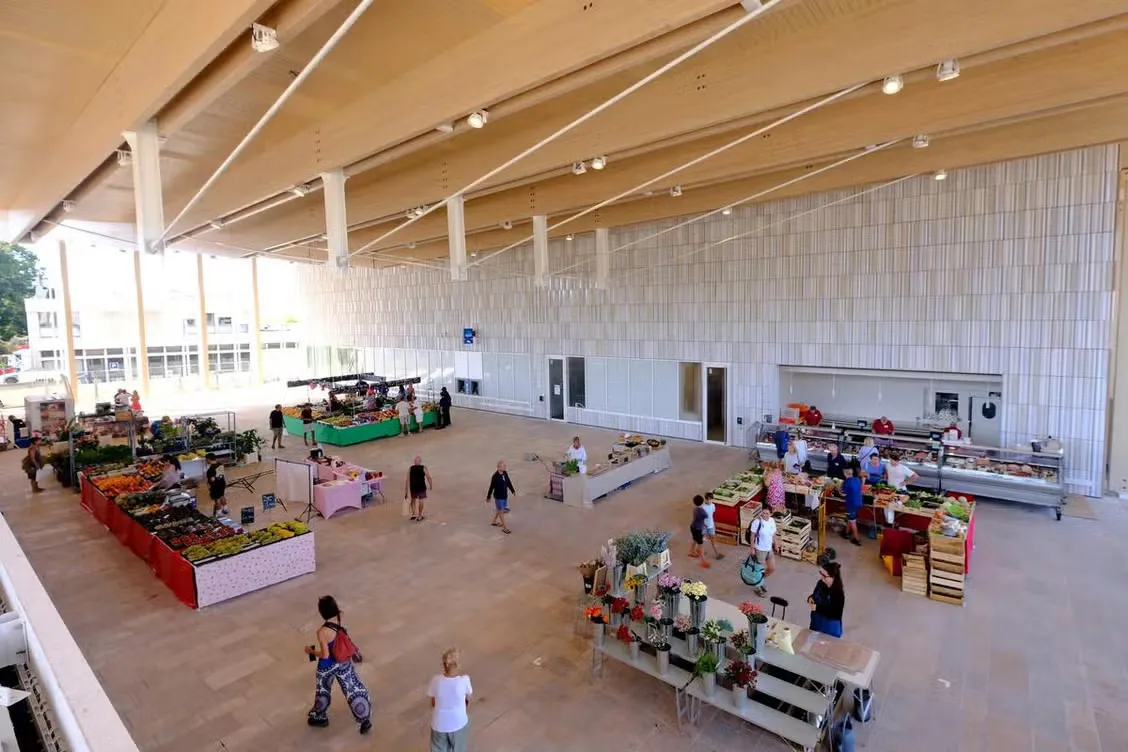 Nouvelle halle du marché de La Bocca - Nice-Matin