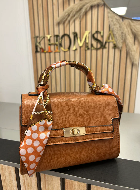 Sacs et accessoires chez Khomsa Concept Cannes