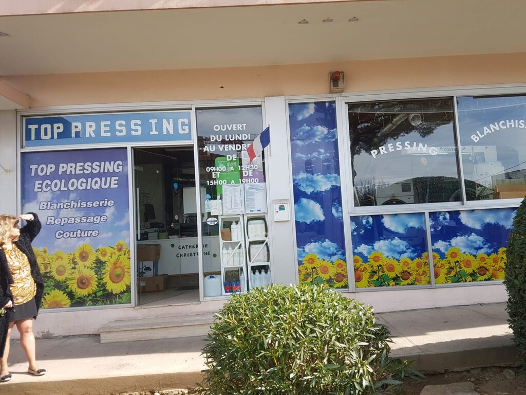 Boutique Top Pressing